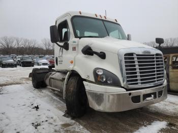  Salvage Freightliner Cascadia