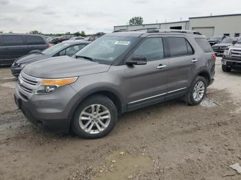  Salvage Ford Explorer