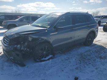  Salvage Volkswagen Tiguan
