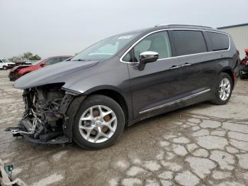  Salvage Chrysler Pacifica