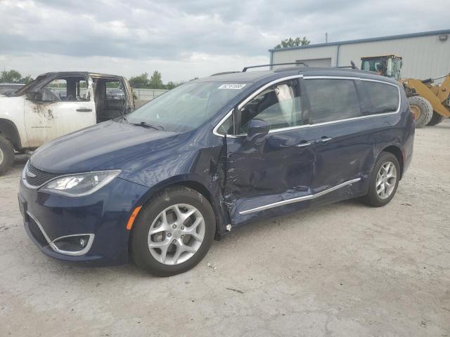  Salvage Chrysler Pacifica