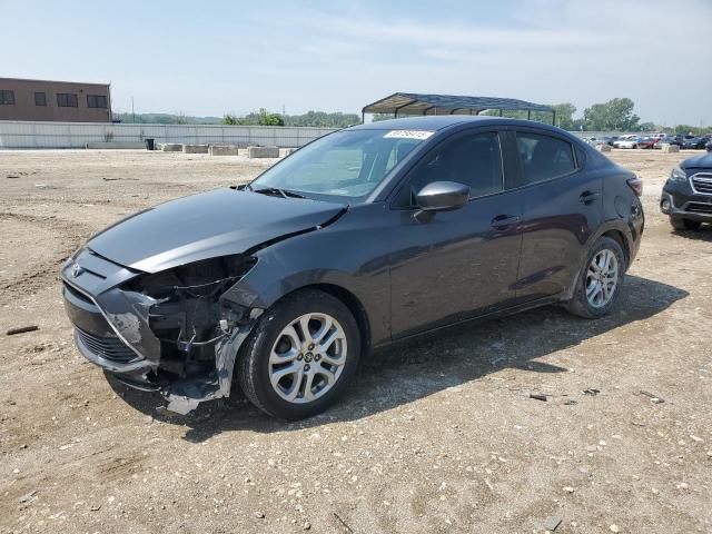  Salvage Toyota Yaris