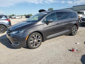  Salvage Chrysler Pacifica