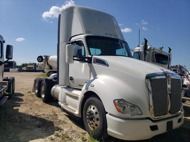  Salvage Kenworth Constructi