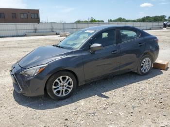  Salvage Toyota Yaris