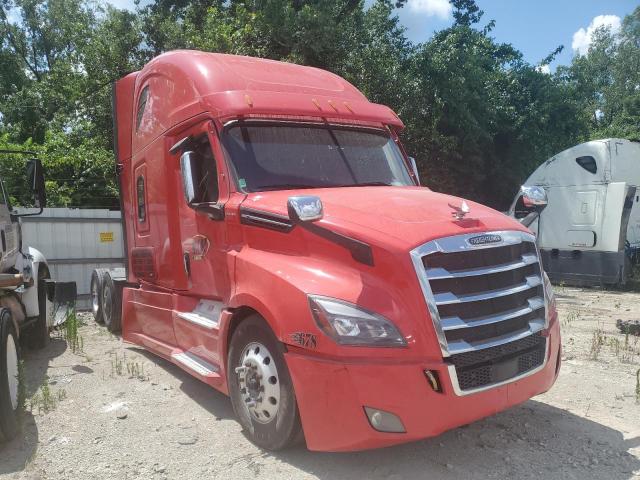  Salvage Freightliner Cascadia 1