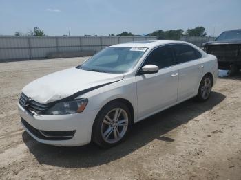  Salvage Volkswagen Passat