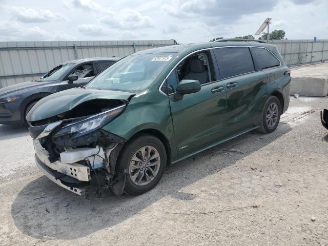  Salvage Toyota Sienna