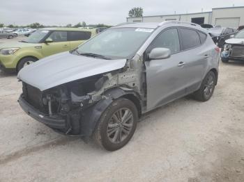  Salvage Hyundai TUCSON