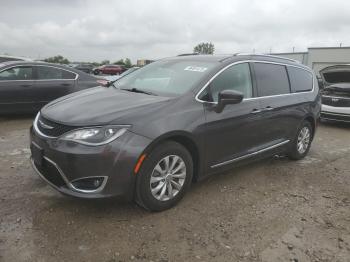  Salvage Chrysler Pacifica
