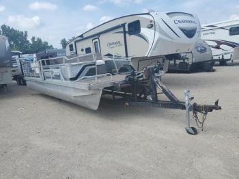  Salvage Lowe Classic