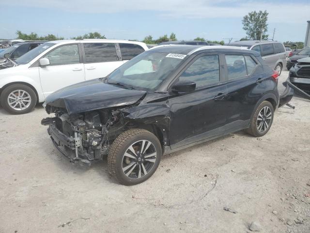  Salvage Nissan Kicks