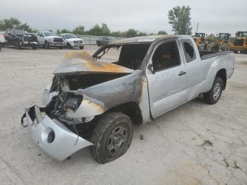  Salvage Toyota Tacoma