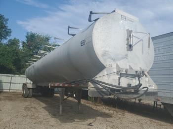  Salvage Cei Pacer Feedtailer