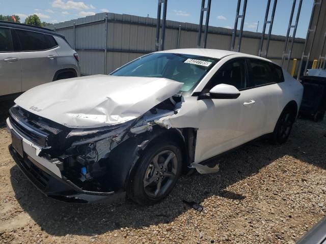  Salvage Kia K4 Lx