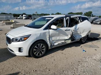  Salvage Kia Sedona