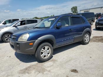  Salvage Hyundai TUCSON