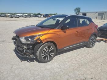  Salvage Nissan Kicks