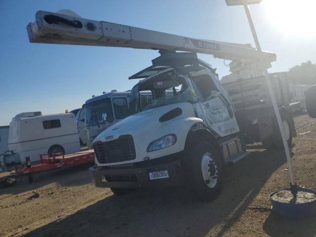  Salvage Freightliner M2 106 Med