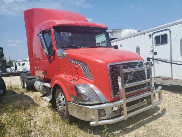  Salvage Volvo Vnl
