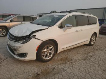  Salvage Chrysler Pacifica