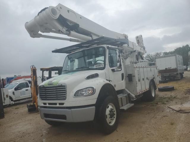  Salvage Freightliner M2 106 Med