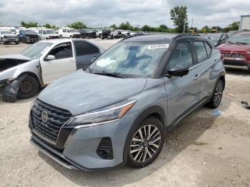 Salvage Nissan Kicks