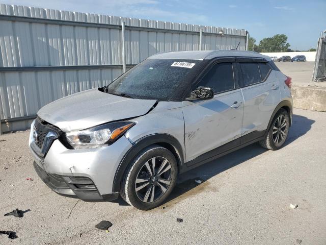  Salvage Nissan Kicks
