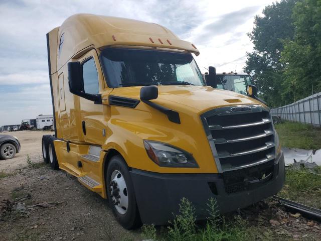  Salvage Freightliner Cascadia 1