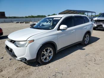  Salvage Mitsubishi Outlander