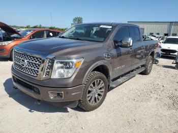  Salvage Nissan Titan
