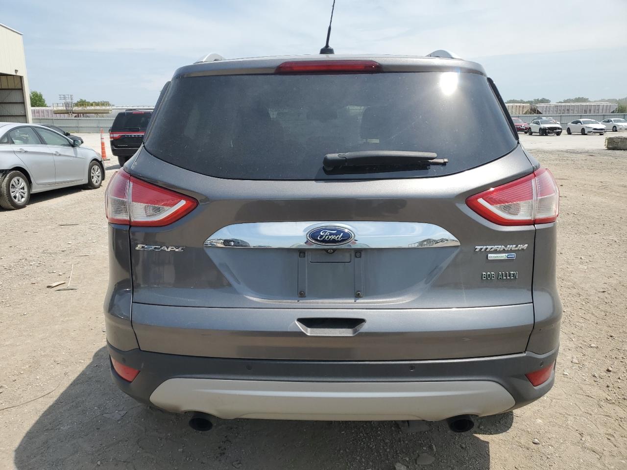 Ford Escape Titanium Image 8