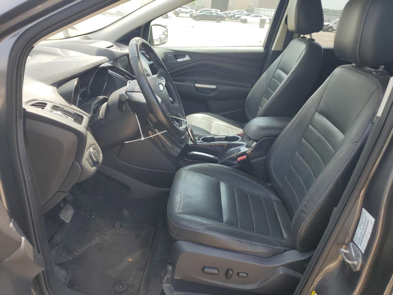 Ford Escape Titanium Image 10