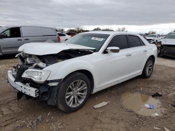  Salvage Chrysler 300