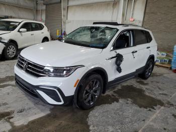  Salvage Volkswagen Tiguan