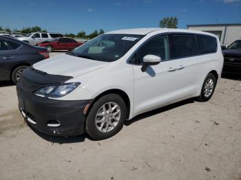  Salvage Chrysler Pacifica