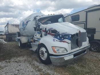  Salvage Kenworth T370
