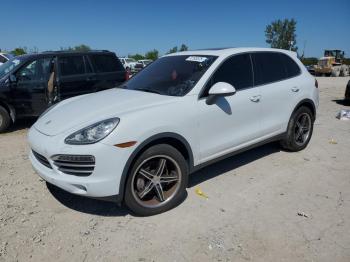  Salvage Porsche Cayenne