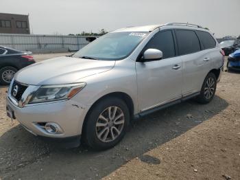  Salvage Nissan Pathfinder