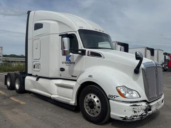  Salvage Kenworth Constructi