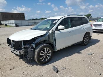  Salvage Nissan Pathfinder