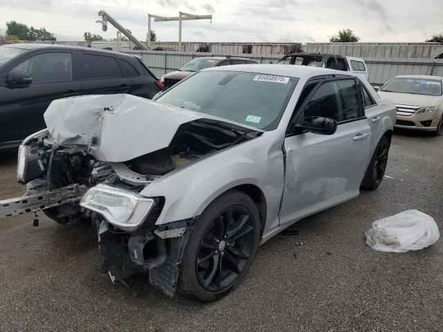  Salvage Chrysler 300