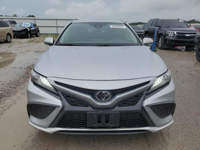 Toyota Camry Xse Image 10