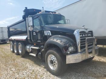  Salvage Mack 700 Gu700