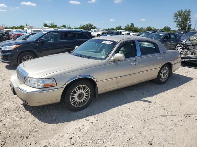  Salvage Lincoln Towncar