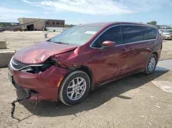  Salvage Chrysler Pacifica