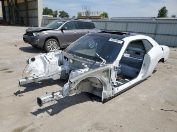  Salvage Dodge Challenger