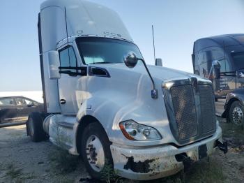  Salvage Kenworth T680