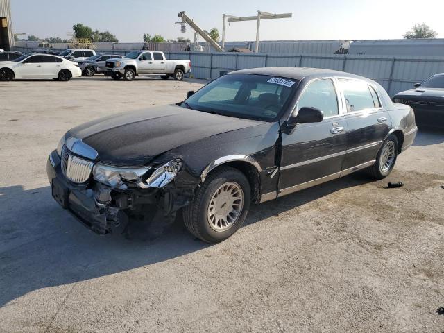  Salvage Lincoln Towncar