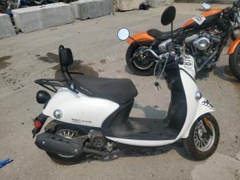  Salvage Yngf Scooter